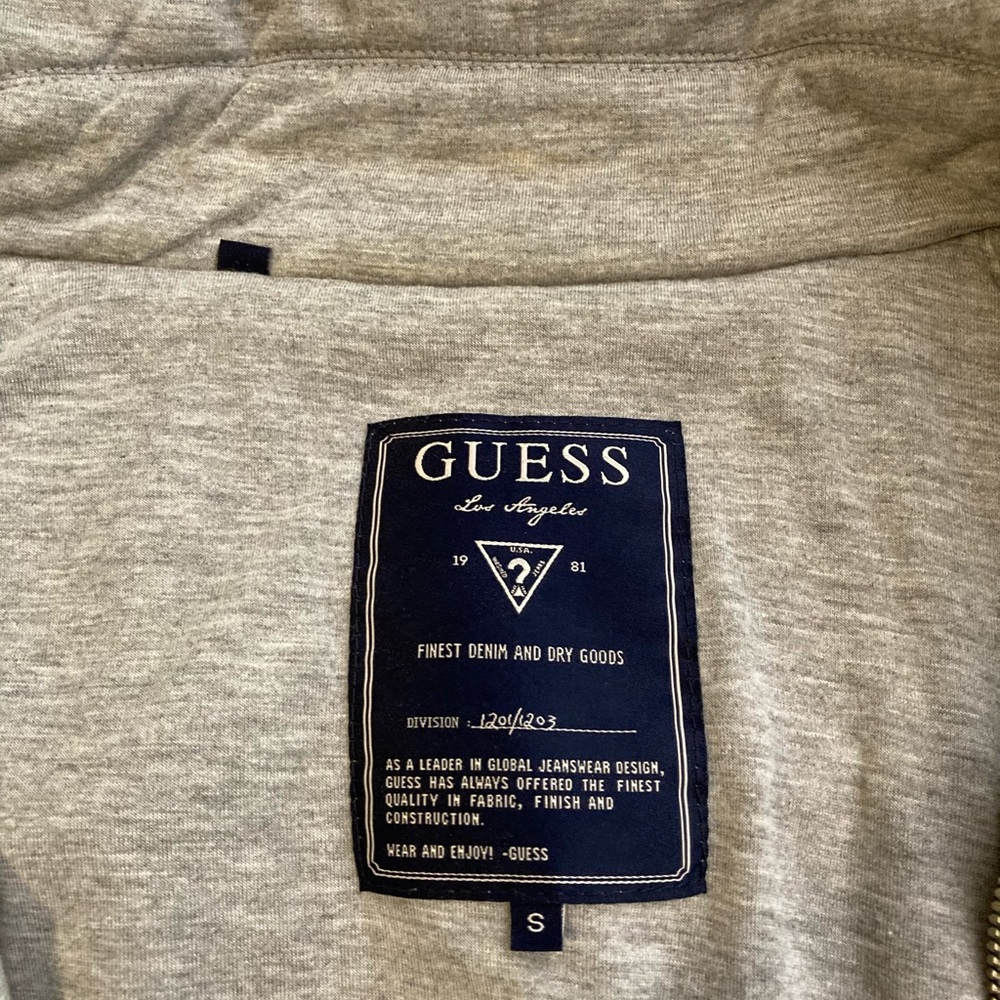 Grey Jacket❓ - Picture 13 of 16
